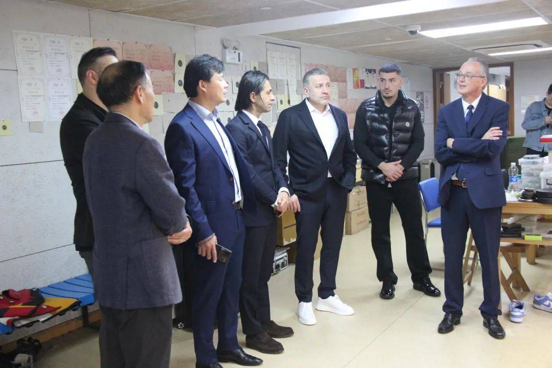 包含中国足球国际合作成果丰硕，青训交流合作不断深化的词条
