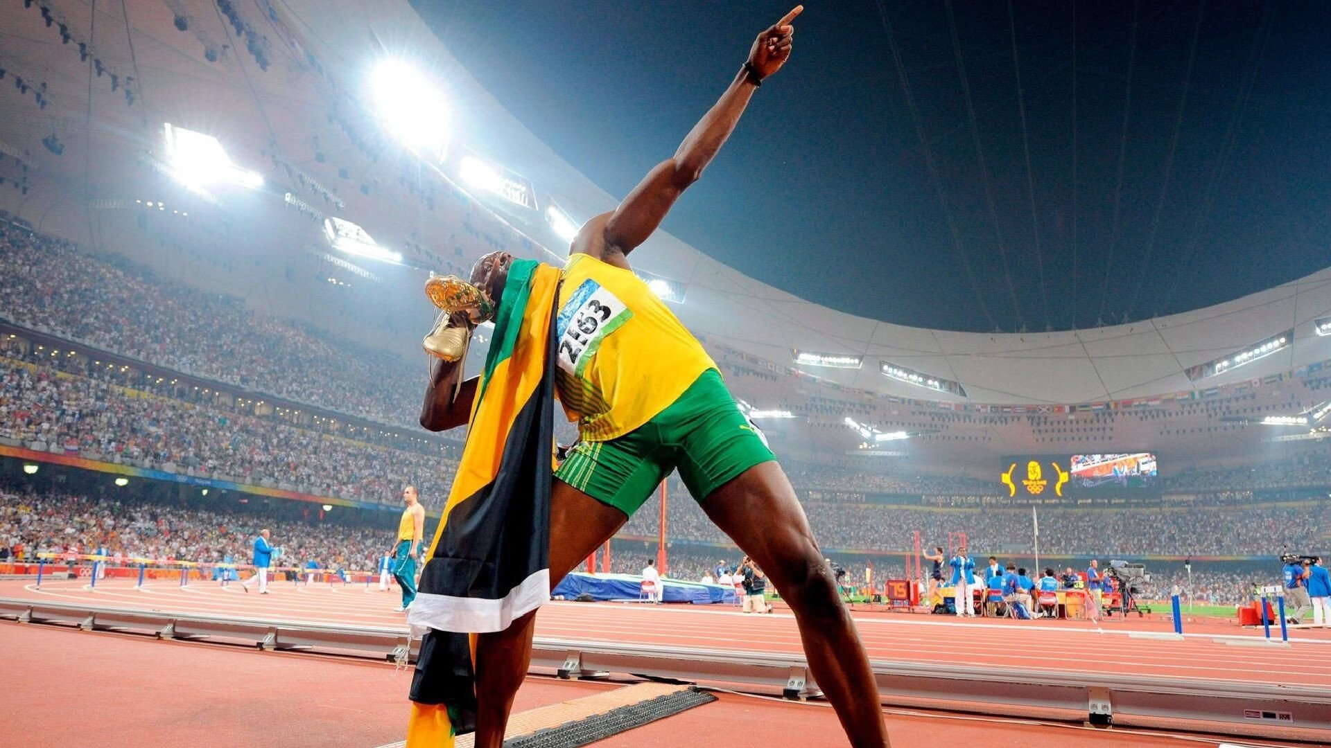 九游娱乐-凯瑟琳·伯科夫女子50米仰泳决赛夺冠瞬间，女子50米仰泳半决赛