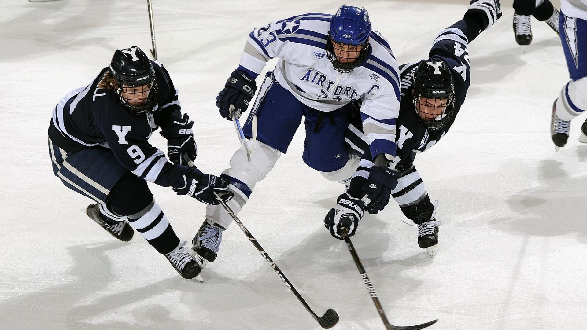 足球运动员心理健康管理体系逐渐建立，助力成长，足球心理素质